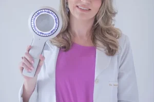 Dra. Janaína Martins – Dermatologista - Thumb 2